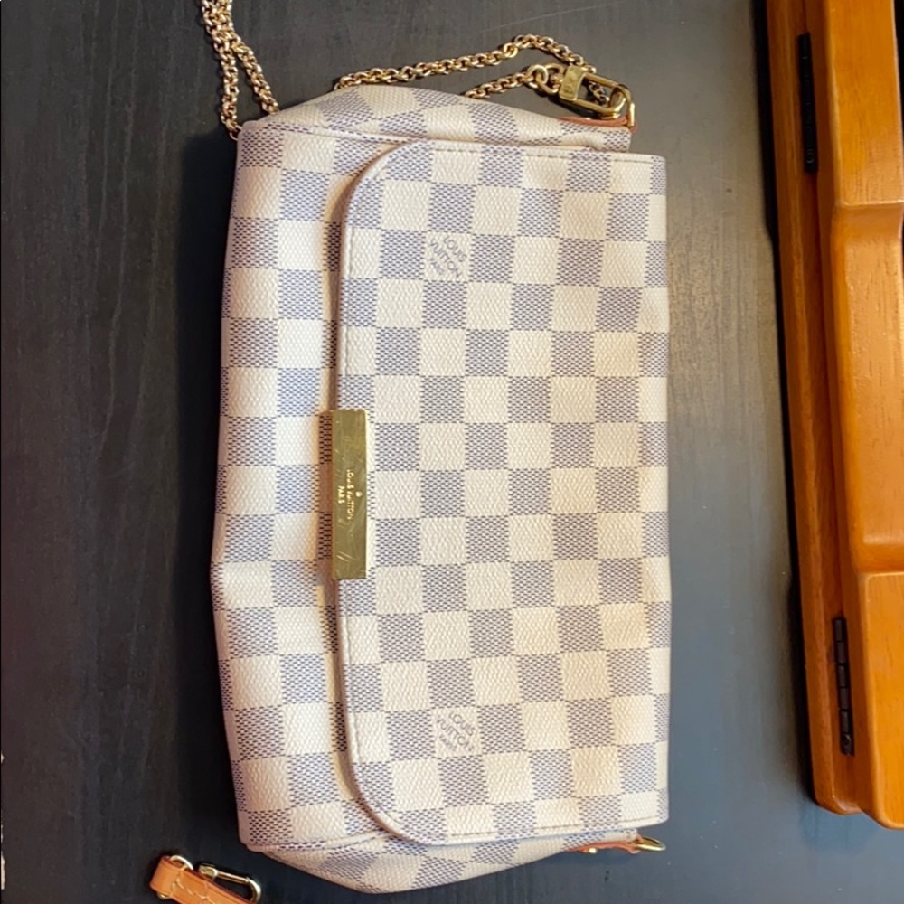 Louis Vuitton Favorite MM Damier Azur Crossbody